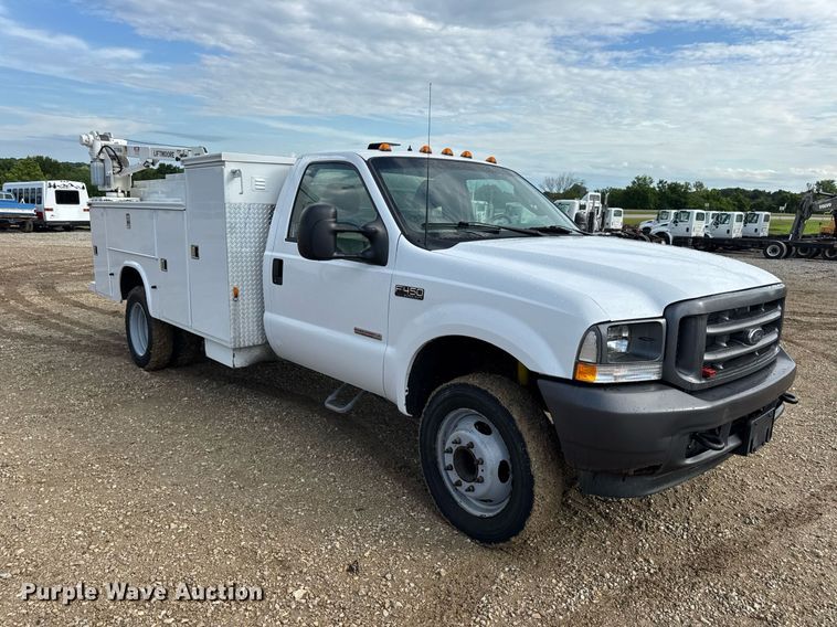 image for item EN4586 2003 Ford F450 Super Duty XL utility / service truck