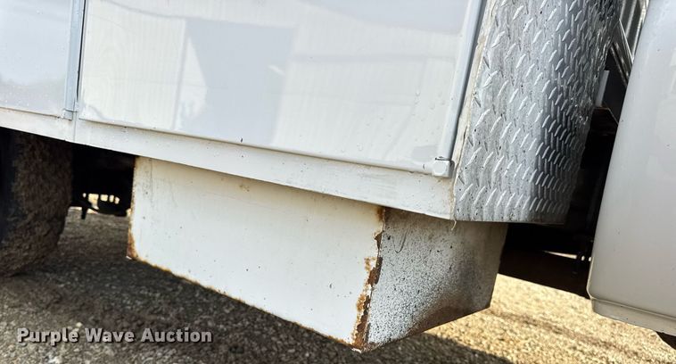 image for item EN4586 2003 Ford F450 Super Duty XL utility / service truck