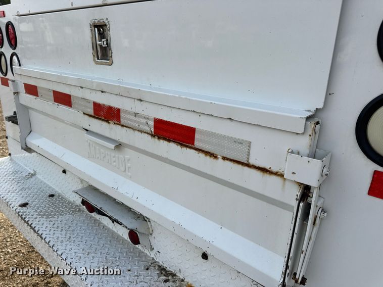 image for item EN4586 2003 Ford F450 Super Duty XL utility / service truck