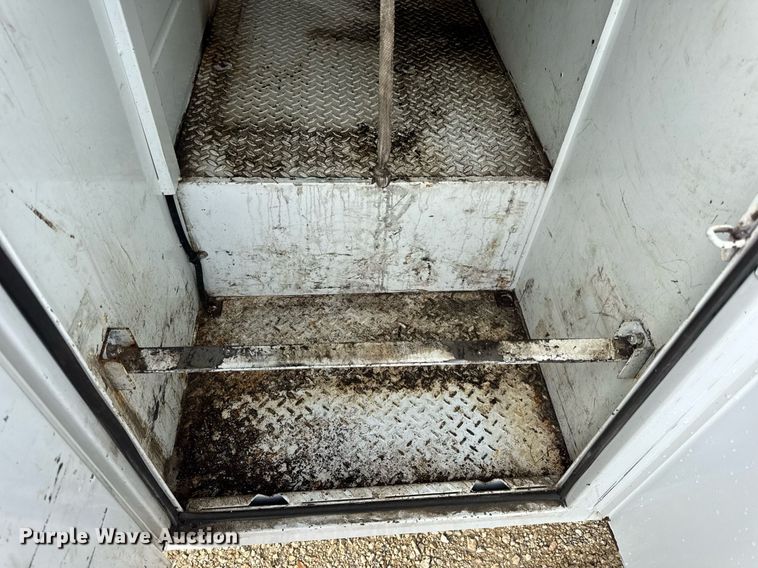 image for item EN4586 2003 Ford F450 Super Duty XL utility / service truck