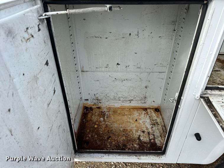 image for item EN4586 2003 Ford F450 Super Duty XL utility / service truck