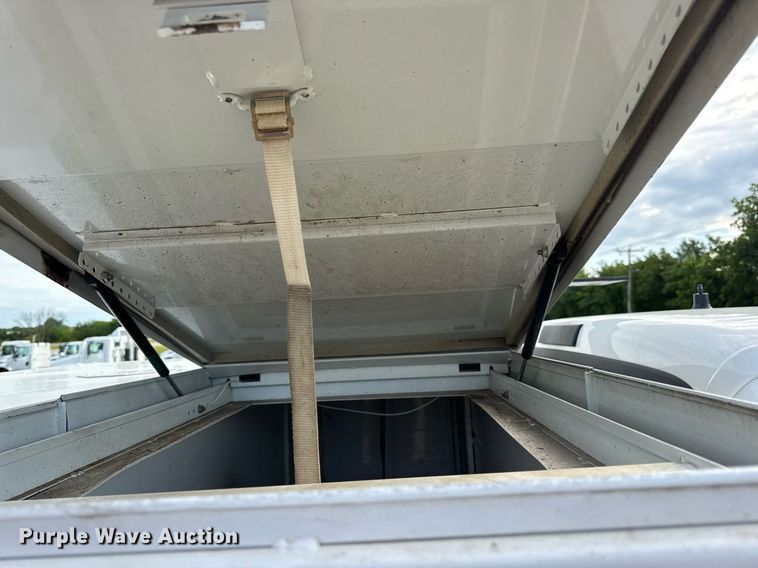 image for item EN4586 2003 Ford F450 Super Duty XL utility / service truck