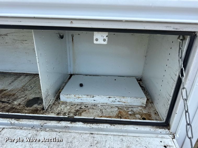 image for item EN4586 2003 Ford F450 Super Duty XL utility / service truck