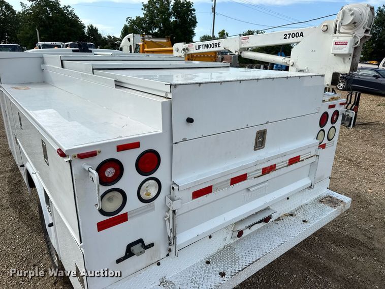 image for item EN4586 2003 Ford F450 Super Duty XL utility / service truck