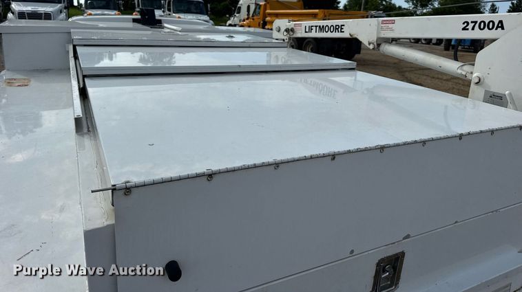 image for item EN4586 2003 Ford F450 Super Duty XL utility / service truck