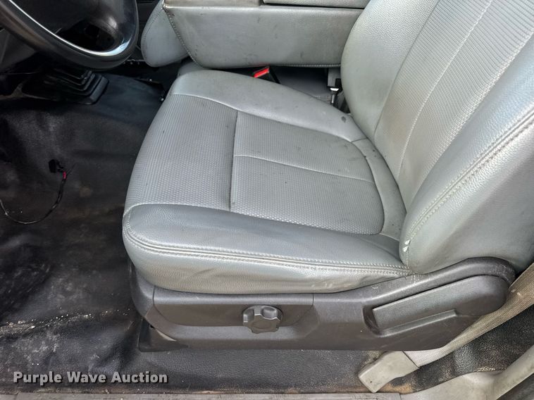 image for item EN4586 2003 Ford F450 Super Duty XL utility / service truck