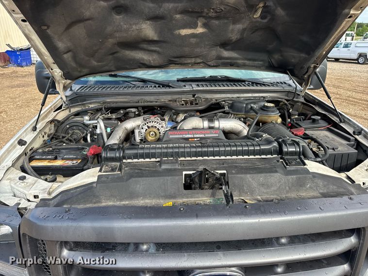 image for item EN4586 2003 Ford F450 Super Duty XL utility / service truck