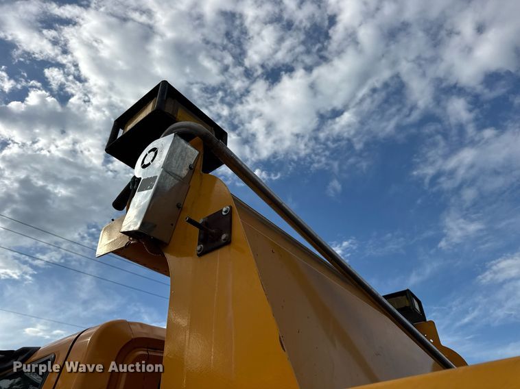 image for item EN4587 2009 International 7500 WorkStar dump truck