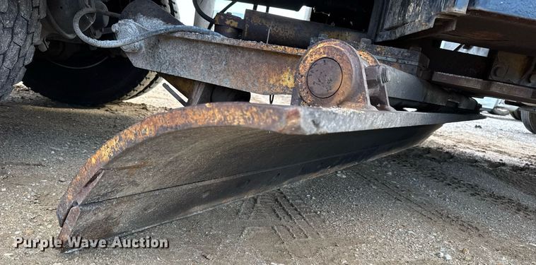 image for item EN4587 2009 International 7500 WorkStar dump truck