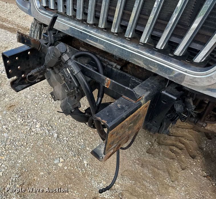 image for item EN4587 2009 International 7500 WorkStar dump truck