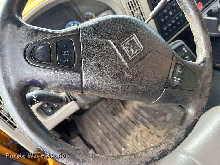 image for item EN4587 2009 International 7500 WorkStar dump truck