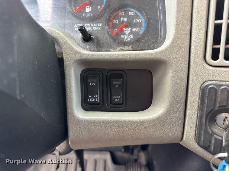 image for item EN4587 2009 International 7500 WorkStar dump truck