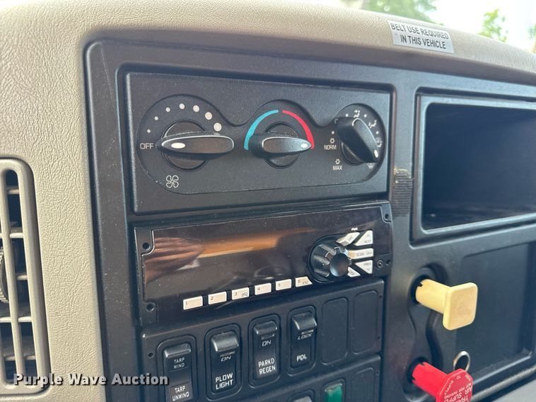 image for item EN4587 2009 International 7500 WorkStar dump truck