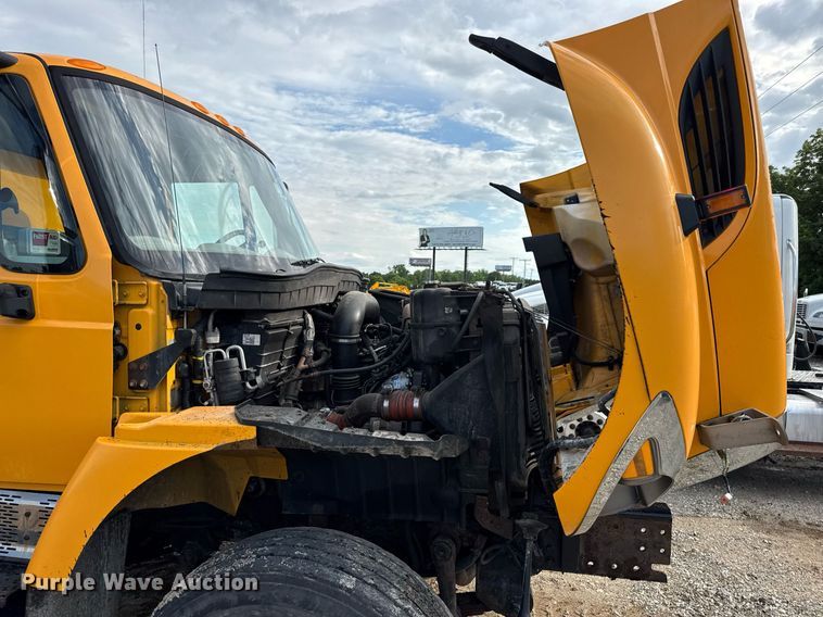 image for item EN4587 2009 International 7500 WorkStar dump truck