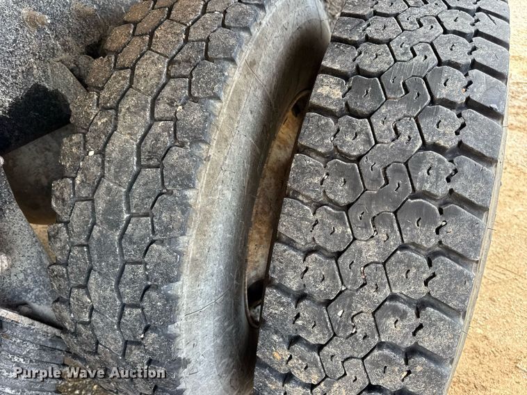 image for item EN4587 2009 International 7500 WorkStar dump truck