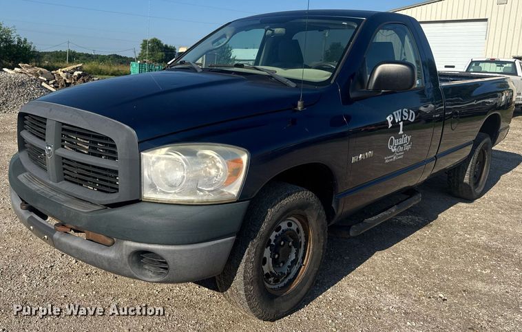 image for item EN4596 2008 Dodge Ram 1500 pickup truck