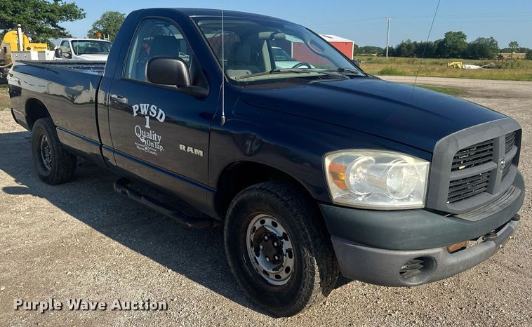 image for item EN4596 2008 Dodge Ram 1500 pickup truck