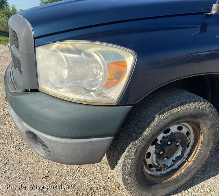 image for item EN4596 2008 Dodge Ram 1500 pickup truck