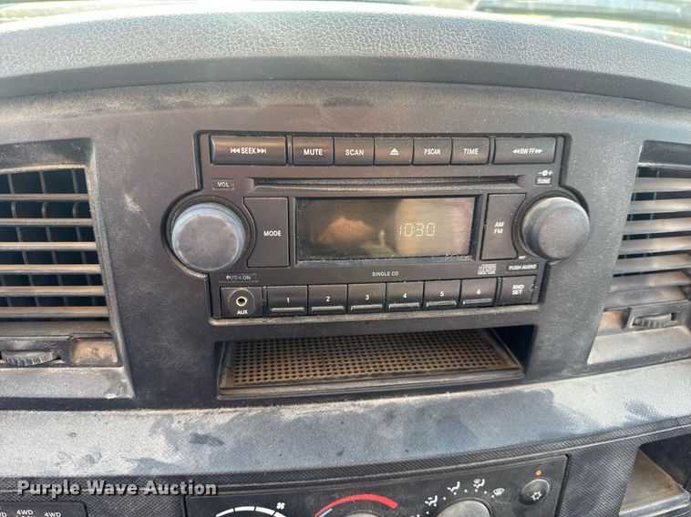 image for item EN4596 2008 Dodge Ram 1500 pickup truck