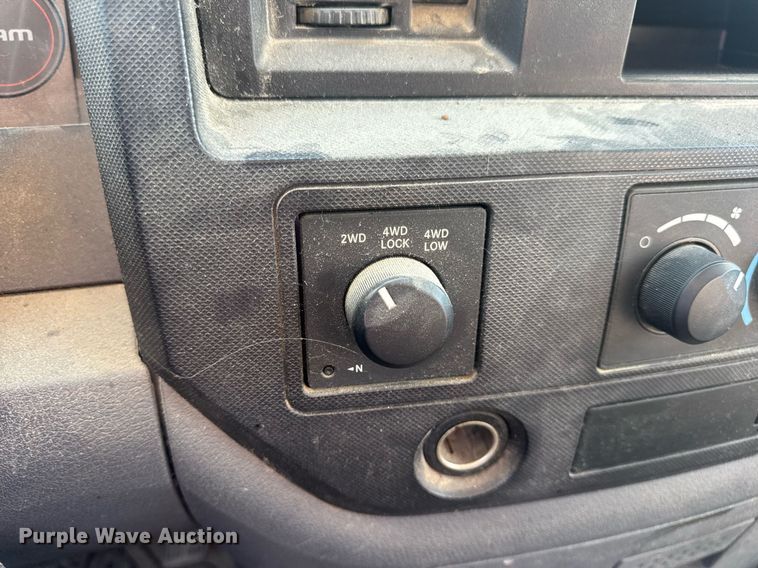 image for item EN4596 2008 Dodge Ram 1500 pickup truck