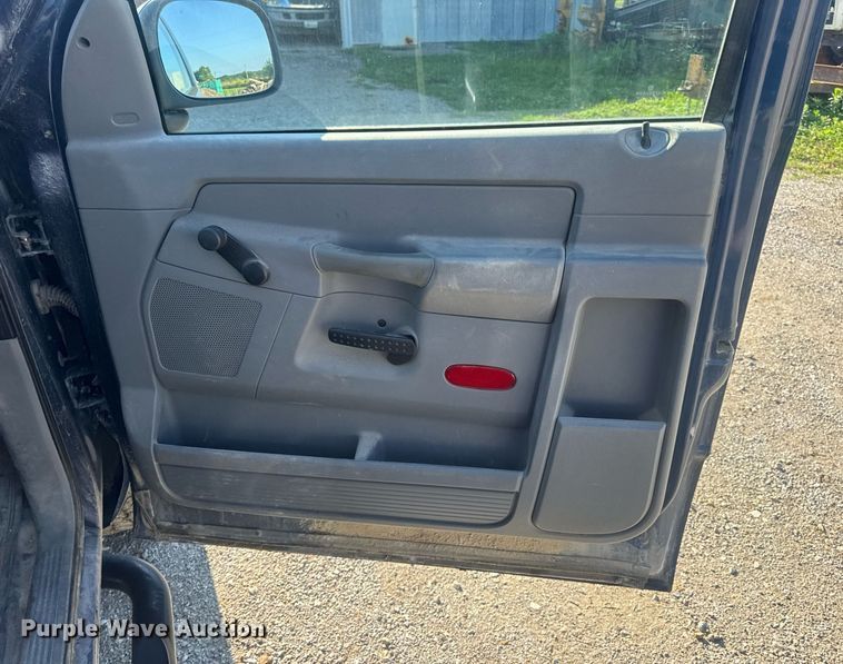 image for item EN4596 2008 Dodge Ram 1500 pickup truck