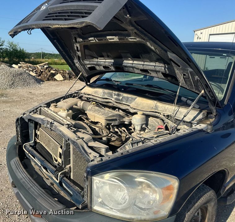 image for item EN4596 2008 Dodge Ram 1500 pickup truck