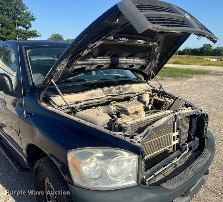 image for item EN4596 2008 Dodge Ram 1500 pickup truck