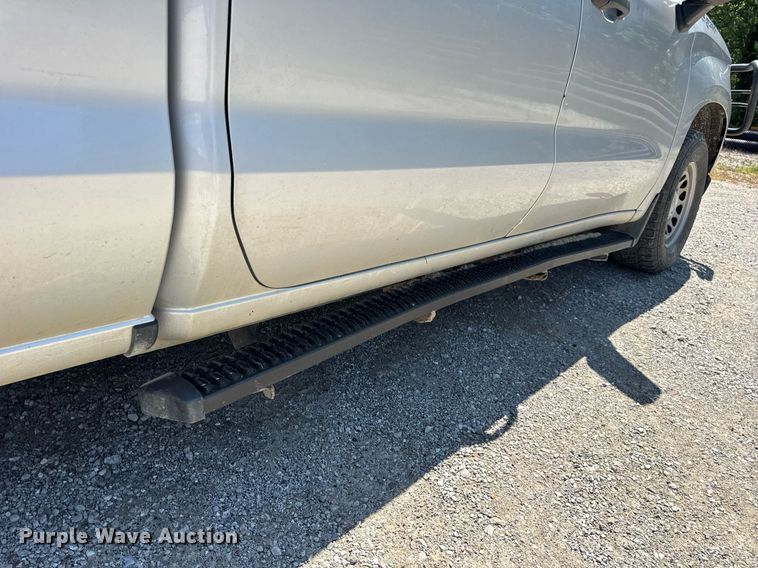 image for item EN4603 2020 Chevrolet  Silverado 1500 Crew Cab pickup truck