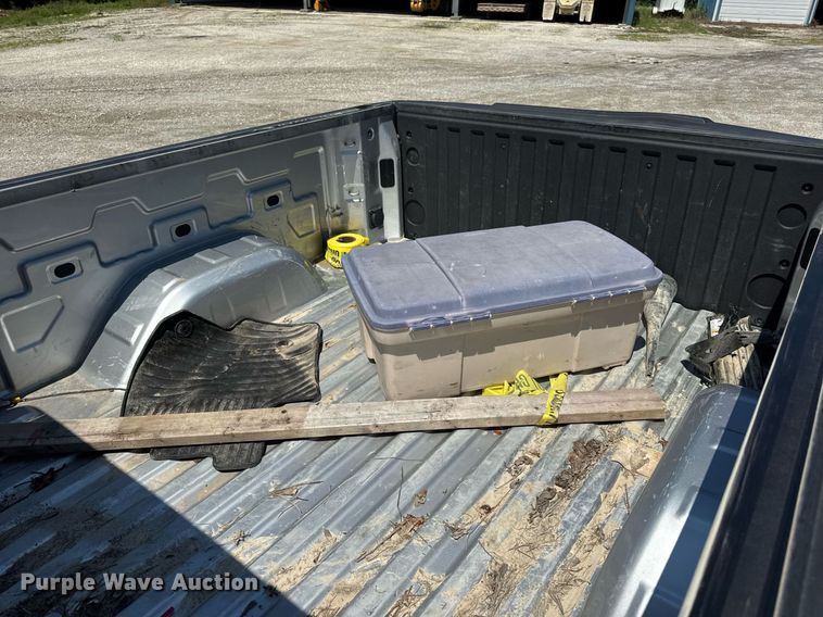 image for item EN4603 2020 Chevrolet  Silverado 1500 Crew Cab pickup truck