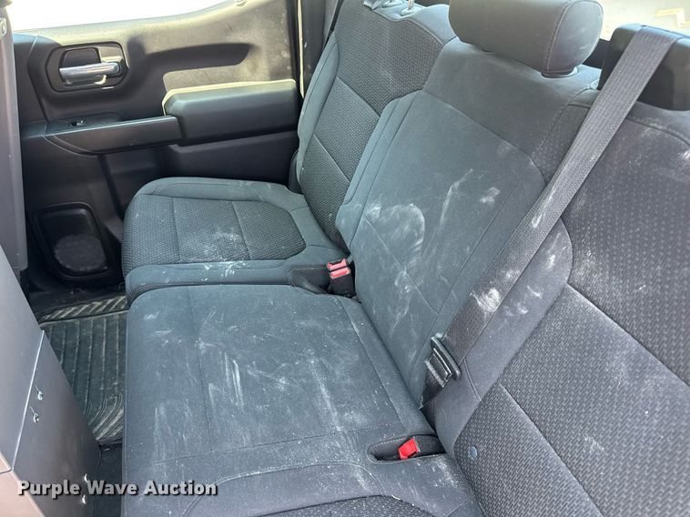 image for item EN4603 2020 Chevrolet  Silverado 1500 Crew Cab pickup truck