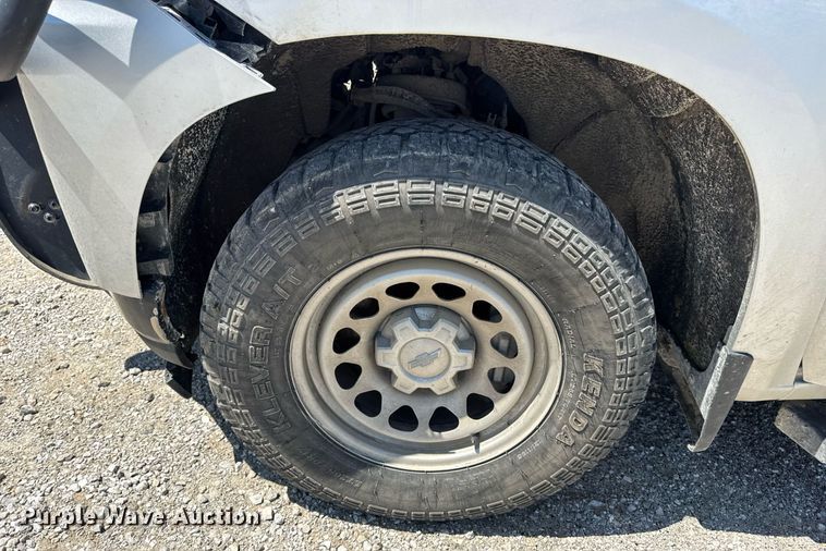 image for item EN4603 2020 Chevrolet  Silverado 1500 Crew Cab pickup truck