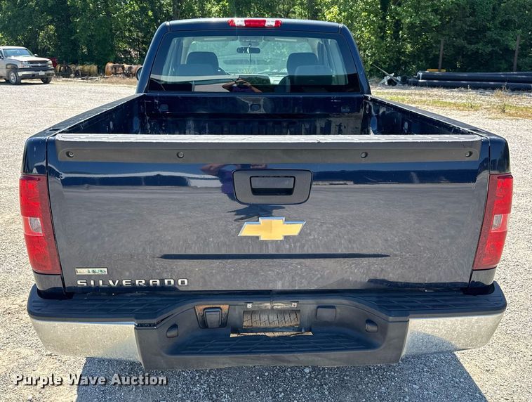 image for item EN4604 2011 Chevrolet  Silverado 1500 Ext. Cab pickup truck