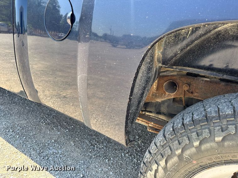 image for item EN4604 2011 Chevrolet  Silverado 1500 Ext. Cab pickup truck