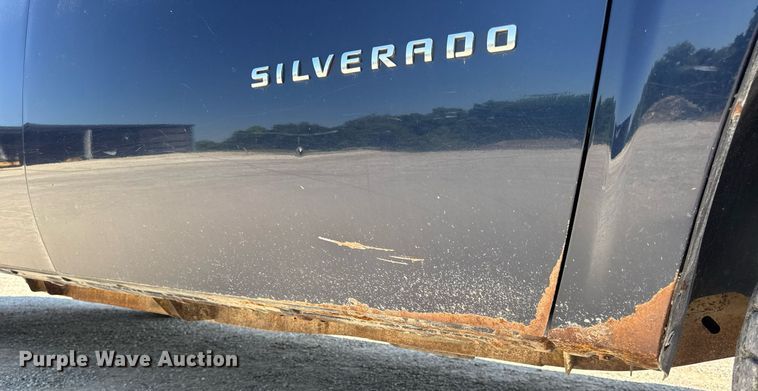 image for item EN4604 2011 Chevrolet  Silverado 1500 Ext. Cab pickup truck