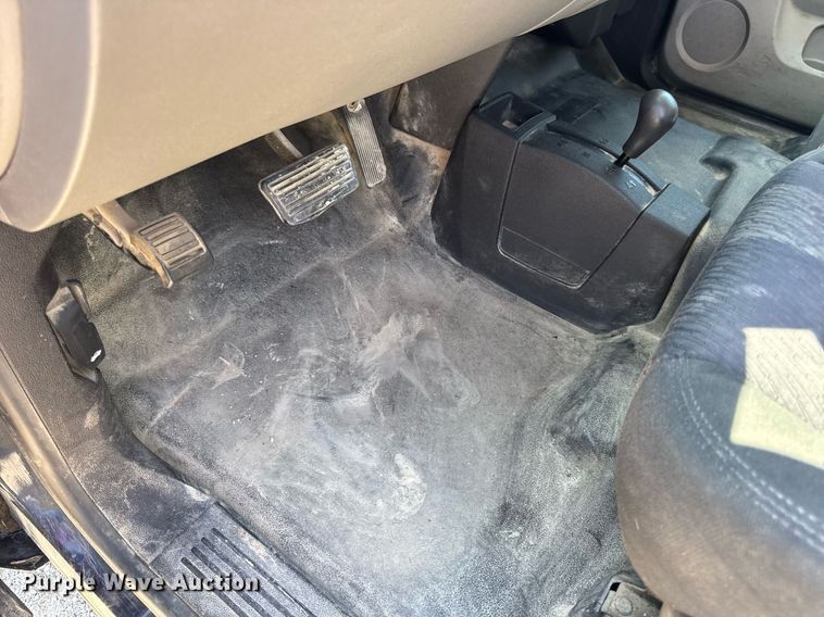 image for item EN4604 2011 Chevrolet  Silverado 1500 Ext. Cab pickup truck