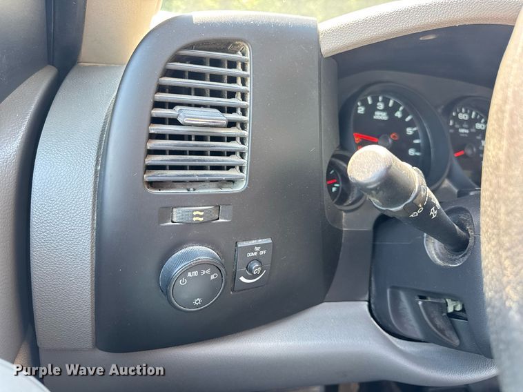 image for item EN4604 2011 Chevrolet  Silverado 1500 Ext. Cab pickup truck