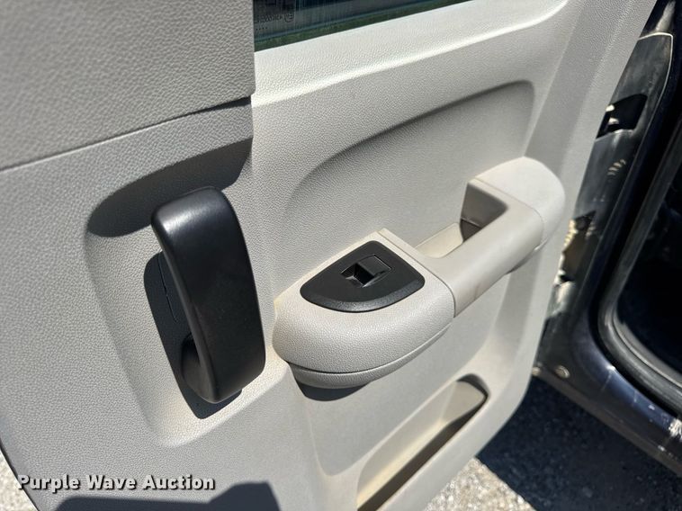 image for item EN4604 2011 Chevrolet  Silverado 1500 Ext. Cab pickup truck