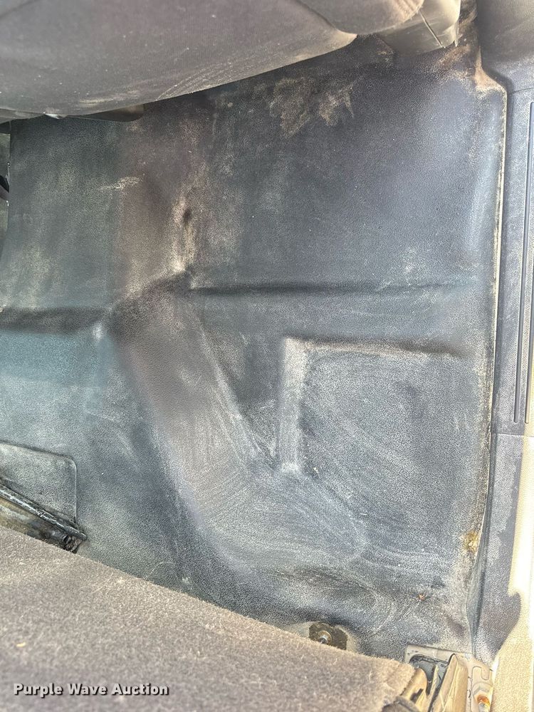 image for item EN4604 2011 Chevrolet  Silverado 1500 Ext. Cab pickup truck