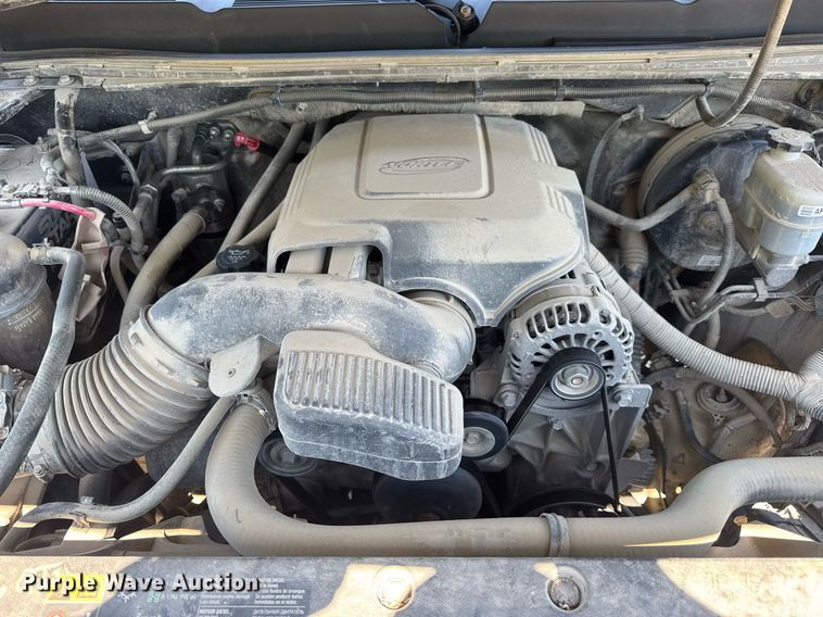 image for item EN4604 2011 Chevrolet  Silverado 1500 Ext. Cab pickup truck