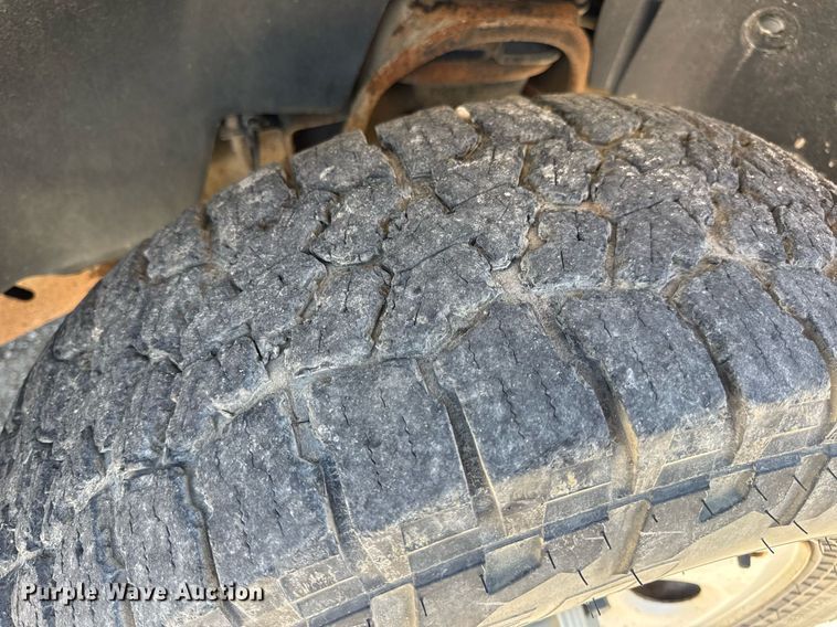 image for item EN4604 2011 Chevrolet  Silverado 1500 Ext. Cab pickup truck