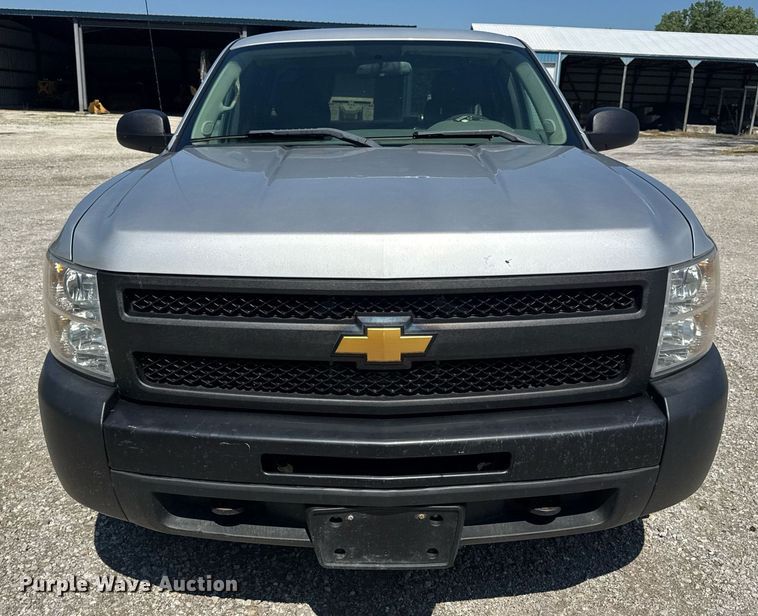 image for item EN4605 2012 Chevrolet  Silverado 1500 Ext. Cab pickup truck