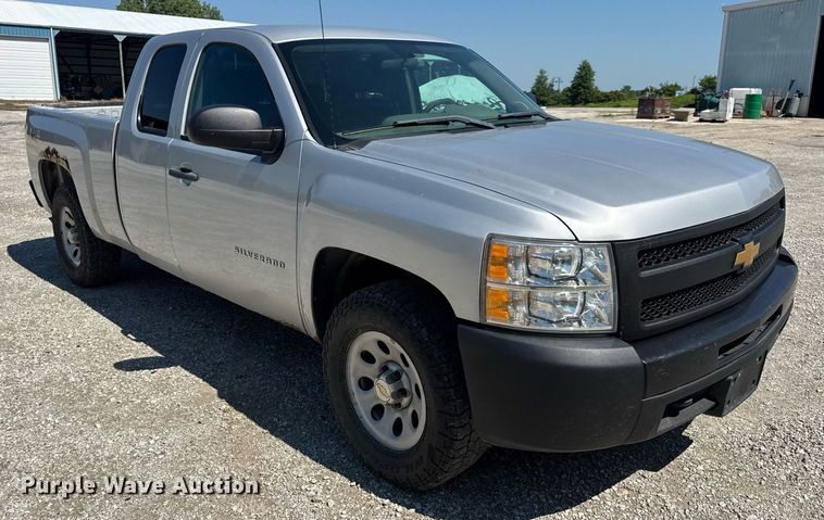 image for item EN4605 2012 Chevrolet  Silverado 1500 Ext. Cab pickup truck