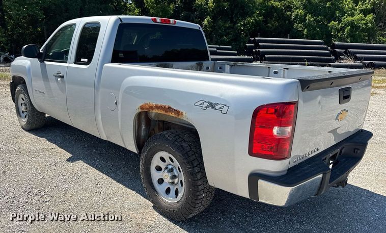 image for item EN4605 2012 Chevrolet  Silverado 1500 Ext. Cab pickup truck