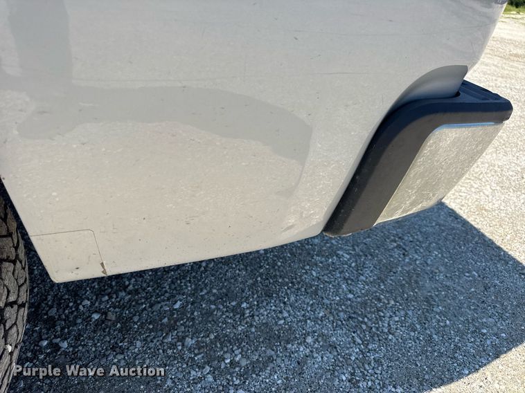 image for item EN4605 2012 Chevrolet  Silverado 1500 Ext. Cab pickup truck