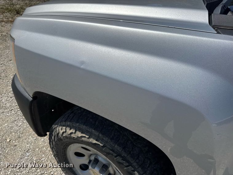image for item EN4605 2012 Chevrolet  Silverado 1500 Ext. Cab pickup truck