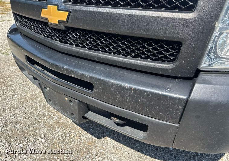 image for item EN4605 2012 Chevrolet  Silverado 1500 Ext. Cab pickup truck