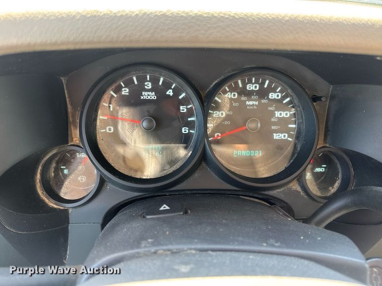 image for item EN4605 2012 Chevrolet  Silverado 1500 Ext. Cab pickup truck