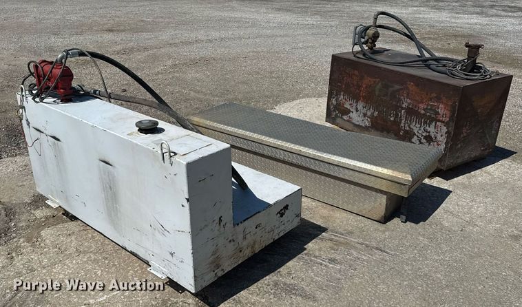 image for item EN4606 Automotive accessories 