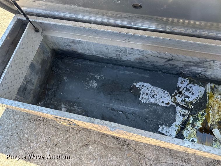 image for item EN4606 Automotive accessories 