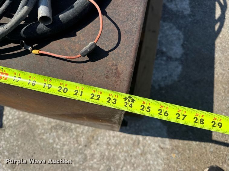 image for item EN4606 Automotive accessories 